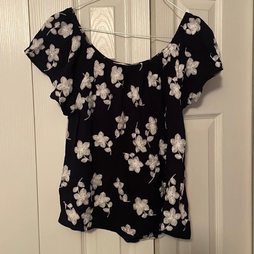Navy blue floral stitch top